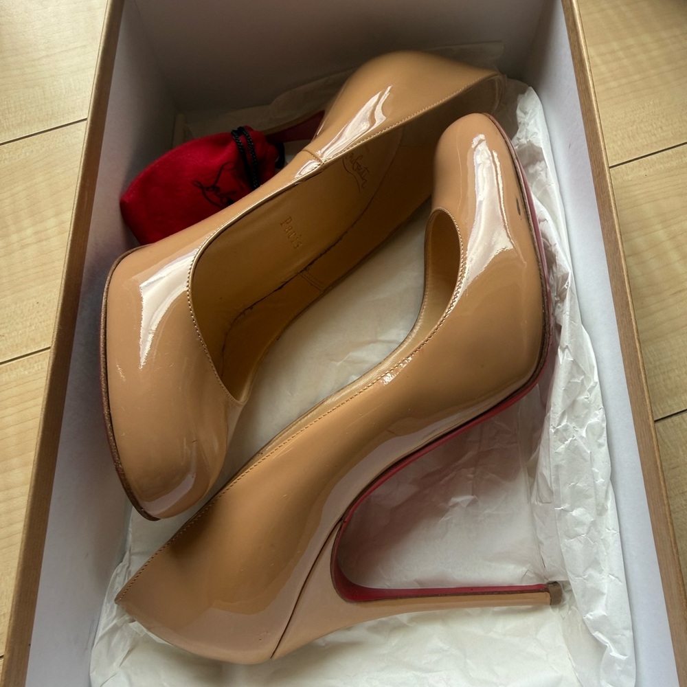 Christian Louboutin Nude Patent Leather High Heel Pumps